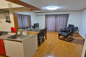 Lily Nishi-funabashi 101 Apartments, Funabashi