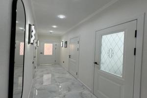 Uyutnaya Dvuhkomnatnaya kv v Turane 2 Apartments, Shymkent