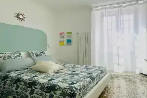 Casa Bruzza, Genoa