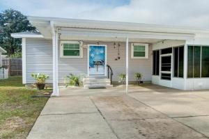 Urban Nest for Two Cozy Jax Hideaway Apartments, Jacksonville