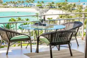 1224- Ilikai Collection 3- Luxury Condo and Beach Views Guest house, Honolulu