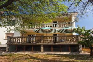 Apartments with parking space, Krk - 24852, PUNAT