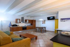 La Casa di Irene - Appartamento Nuovo e Luminoso nel Centro Storico, Trento