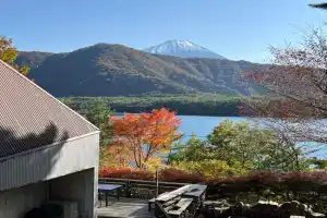 Cabin F Lake Saiko 1 min Mt Fuji Lakeview Villa Sleeps 10 BBQ Jacuzzi, Fujikawaguchiko