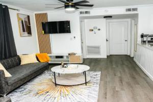 KLIZZ Suites, Jacksonville