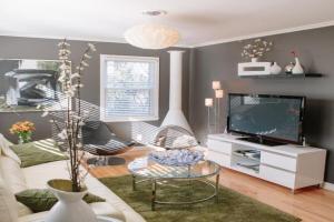 Modern Apartment - Cameron Village, Raleigh