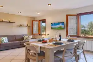 Hostly-Casa Gabry - Countryside & near to the Sea, Castagneto Carducci