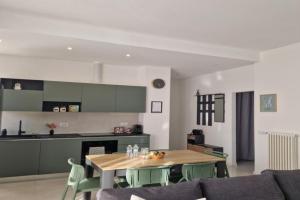 House 13 apartment in, Cernobbio