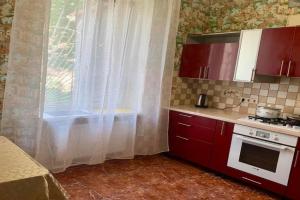 3-kimnatna ZAVZhDI Ie SVITLO bilya morya i oblasnoyi likarni, 6 spalnih mists Apartments