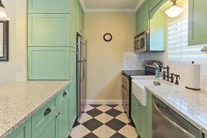 Beach Condo With Heated Pool, Coral Resort A1, Clearwater Beach