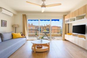 WintowinRentals Charming Apartment with Sunny Terrace near the Sea, Rincon de la Victoria