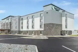 WoodSpring Suites near I-5, Medford