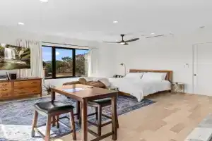 Penthouse West - Mountain Views, Asheville