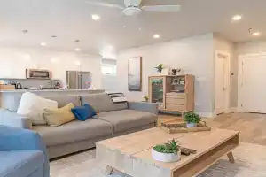 Skaha Suites, Penticton
