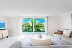 Boca Beach Retreat • Pool • Sand Apartments, Boca Raton