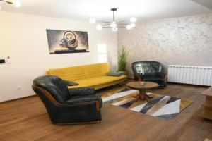 Cristal Palace Suites 004, Kraguyevats