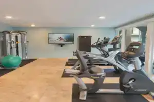 Stylish South 2BR Sleeps 5 - Pool - Gym Apartments, Tampa