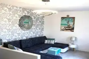 Silver horn apartment, Pizzo