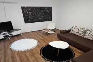 Minihouse Modern Private Central, Pristina