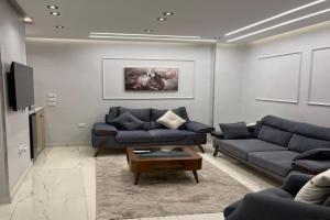 استديو فندقى بكورنيش نيل عجوزة الرئيسى Apartments, Cairo