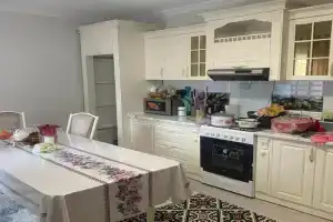 Guest House, Karakol