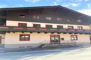 Apartment Waddington by Interhome, Saalbach