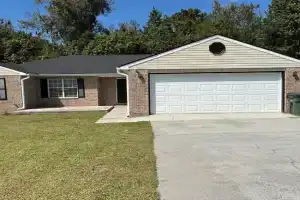 Peaceful & Spacious Family Home Guest house, Savannah