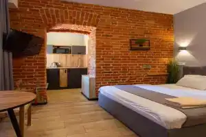 Nova v tsentri na Harkivskiy naberezhniy 3 Apartments, Kharkiv