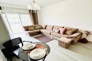 Three above Sea apartment, Golem