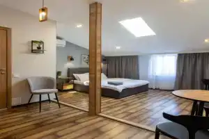 Suchasna bilya TRTs Nikolskiy - Harkivska naberezhna 3 Apartments, Kharkiv