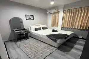 Ree House- Sukhumvit 23, Bangkok