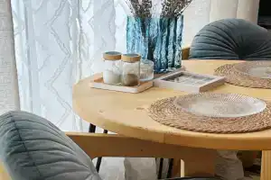 Molfar Apartments, Yasinya