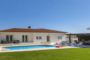 Villa in with swimming pool, Pula