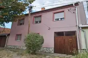 Apartalatt Vendégház, Eger