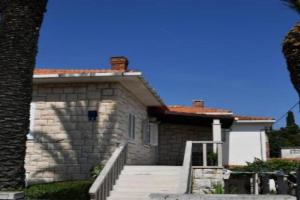 Apartments Near Sea, Supetar