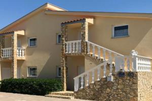 2 Bedroom Amazing Apartment In, Vir