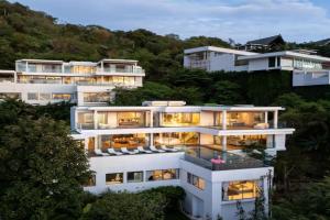 Seascape 6BR Prestige Villa Skyline Pool, Kamala