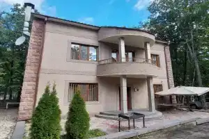 Mon Ami Villa, Tsaghkadzor