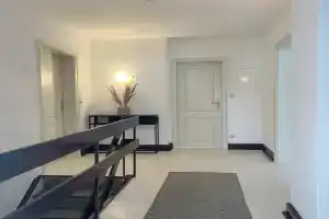 Grille Apartment, Minden