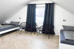 ALFA Studio-Apartment 2 Betten Küche Bad l SmartTV WIFI l Porsche & Bosch l 2 Beds Kitchen Bath BS21A11, Stuttgart