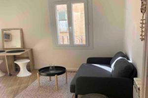 Lumineux appartement au centre historique, Apartments, Hyeres