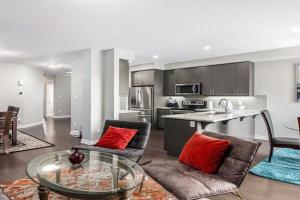 Beautifully Furnished 3-Bedroom Home, Ottawa