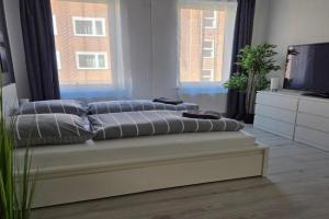 Seaside Dream White Line Apartments, Kiel