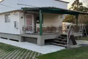 Gárdonyi kisház Apartments, Gardony