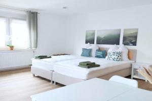 Platz für Gruppen - 4 Schlafzimmer mit TV Apartments, Neu-Ulm