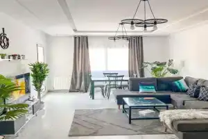 Amazing 2BR Apartment in, Tunis