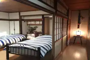 ゲストハウス若水黒崎 Guest house, Kitakyushu