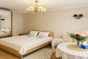 Volodimira Velikogo Kn Olgi Naukova Striyska Kulparkivska Apartments, Lvov