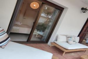 VILLAS COSETTE Apartamento Marbella 31 2da línea a de mar, en con wifi y AC portátil. - ES-209-96, Platja d'Aro