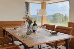 Sealine Retreat Onsen BBQ & hot spring & movies in a villa overlooking the sea! Private and relaxing, Atami